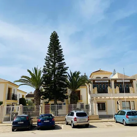 Apartamento La Casita Verde- Cerca De La Playa Y Con Piscina Abierta Todo El Ano *