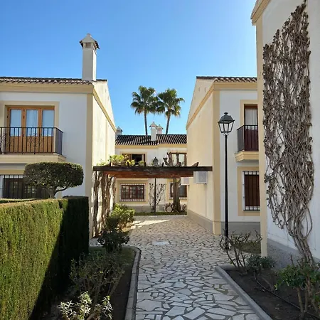 La Casita Verde- Cerca De La Playa Y Con Piscina Abierta Todo El Ano * Playas de Vera