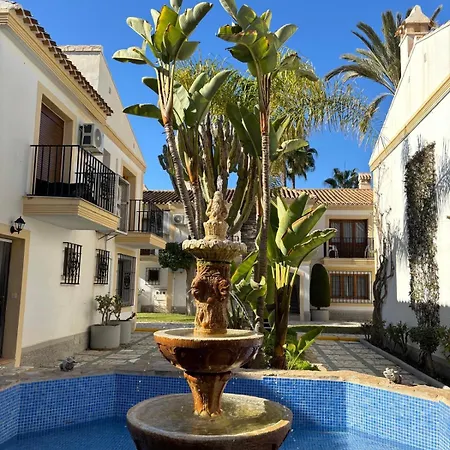 La Casita Verde- Cerca De La Playa Y Con Piscina Abierta Todo El Ano Apartamento