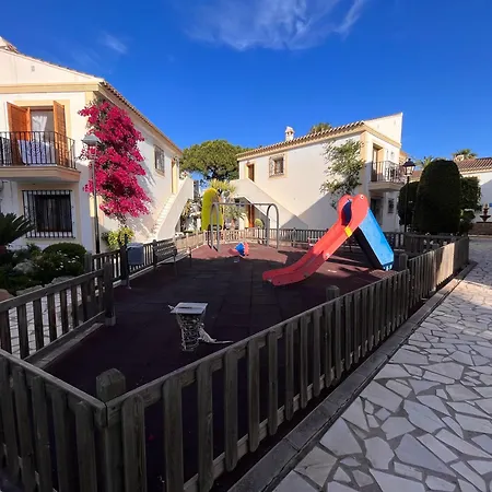 La Casita Verde- Cerca De La Playa Y Con Piscina Abierta Todo El Ano Apartamento *