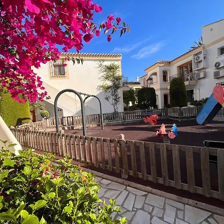Apartamento La Casita Verde- Cerca De La Playa Y Con Piscina Abierta Todo El Ano Playas de Vera